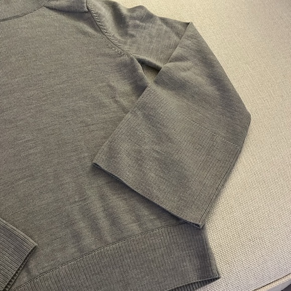 Lululemon sweater - Picture 3 of 7